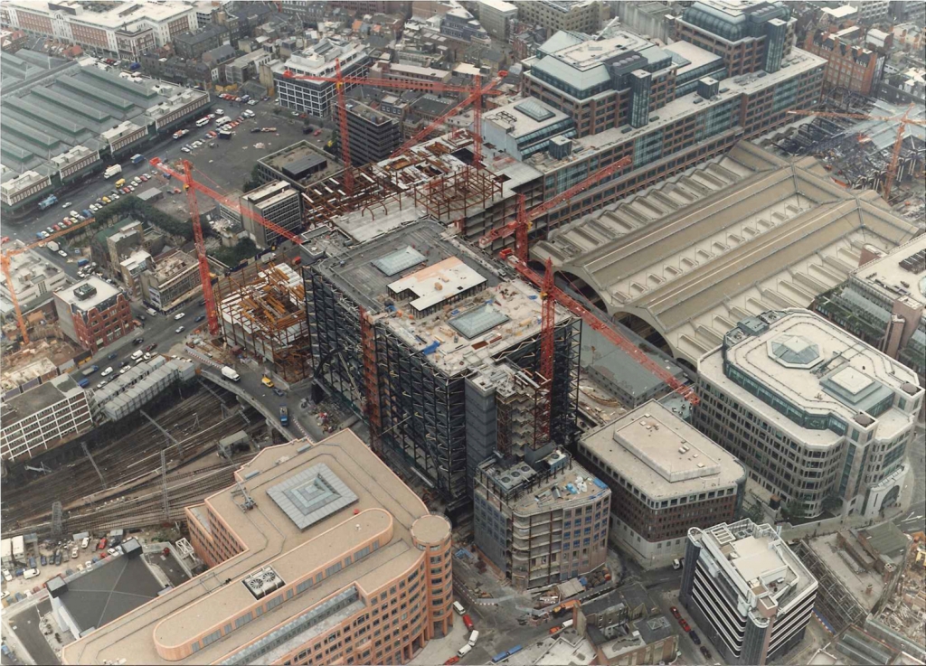 Tony Gee completed the temporary supports, stability bracing and jacking operation design for the structural steel frame for the unique 11 storey building which spans 10 railway tracks over the approaches to Liverpool Street Station rail terminus.
