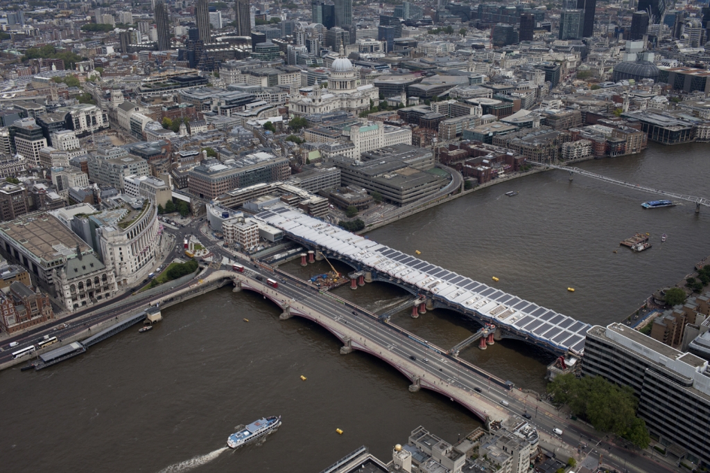This landmark structure saw Tony Gee designing the bridge superstructure, substructure and foundations up to platform level for the first UK railway station to span across a river.