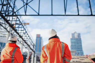 Arcadis upgrades tender price forecast for 2022 and 2023, highlighting impact of labour shortage.