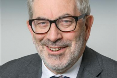 Framework provider Pagabo underpins ambitions with appointment of former senior civil servant Lord Kerslake as non-executive chairman.