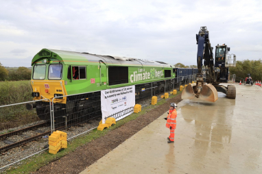 First of approximately 1,800 freight trains arrives at HS2’s new Quainton railhead, near Aylesbury.