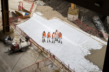 Workers complete first base slab concrete pour at HS2's Old Oak Common Station.