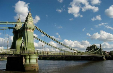 133-year-old Hammersmith Bridge closed due to urgent safety concerns.