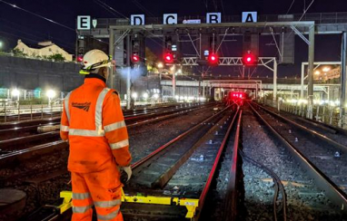Network Rail's spending with SMEs has exceeded £2.5bn for the first time in a single financial year.