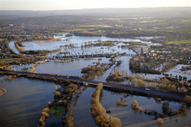 Government approval unlocks £60m funding so that detailed design and planning work can begin on the River Thames flood prevention scheme.