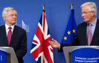 The EU's chief Brexit negotiator Michel Barnier (right), with former Brexit secretary David Davis.