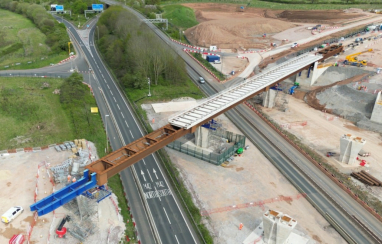 HS2 moves 1,100 tonne viaduct over M42/M6 link roads - image: HS2