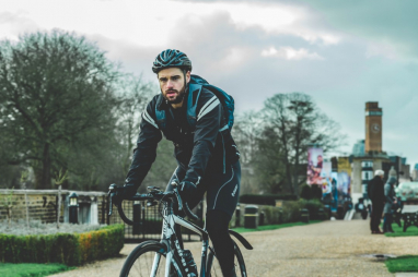Cyclist in Greenwich by Jordan Brierley - Unsplash