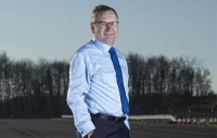 Jim O’Sullivan has advised he is to stand down as chief executive of Highways England early next year.